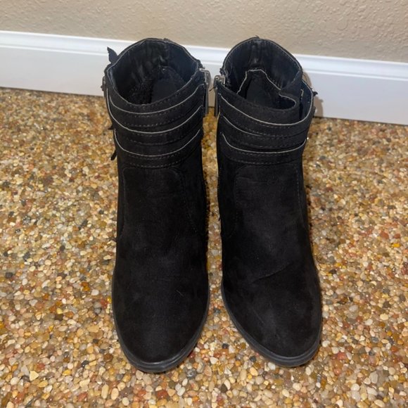 Fringe Suade Booties - Picture 2 of 4